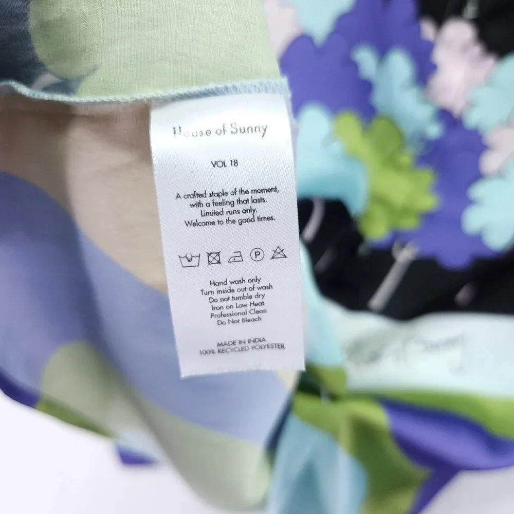 House Of Sunny Nice To Meet You Shirt Womens Size 2 Satin Graphic Button Front - Picture 11 of 15